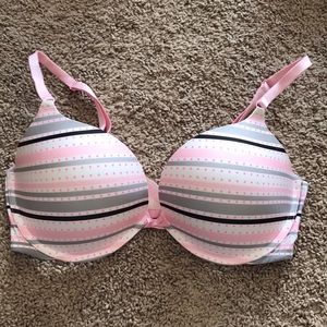 VICTORIA’S SECRET push up bra 36D
